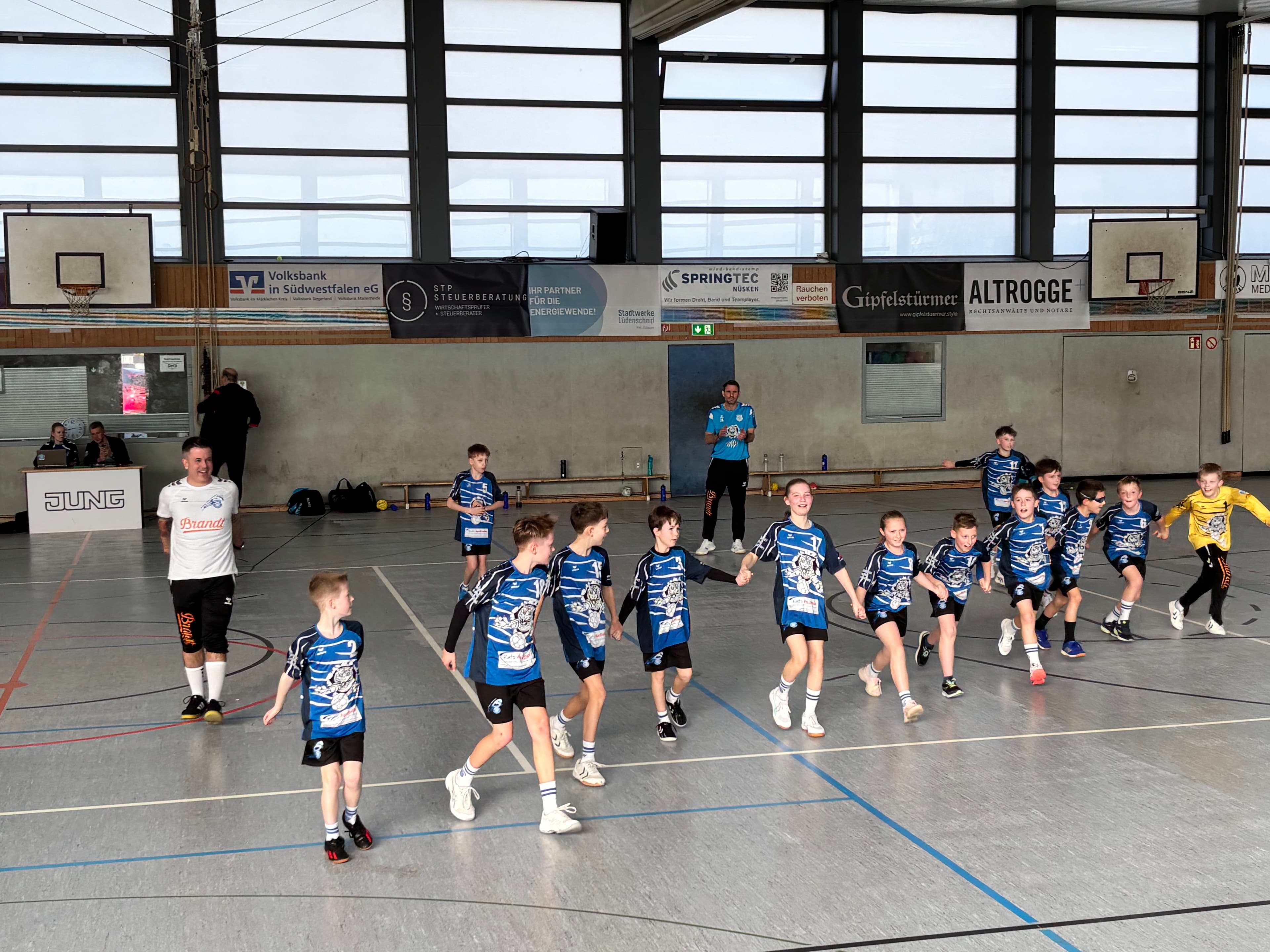 E1 der Linscheid Tigers überzeugen im Derby und schließen die Saison als Vize-Kreismeister ab - Bild 2